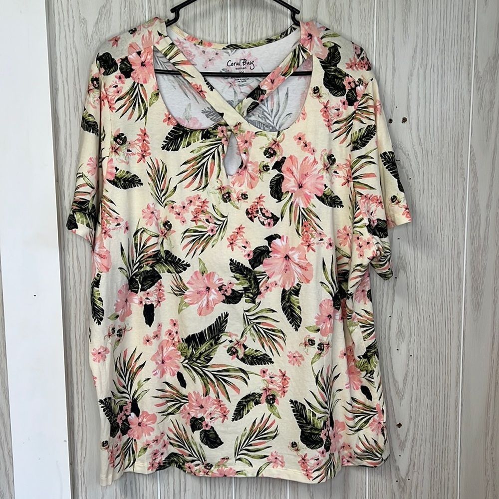 Coral Bay 2X shirt sleeve shirt. Tan with print tropical flower print